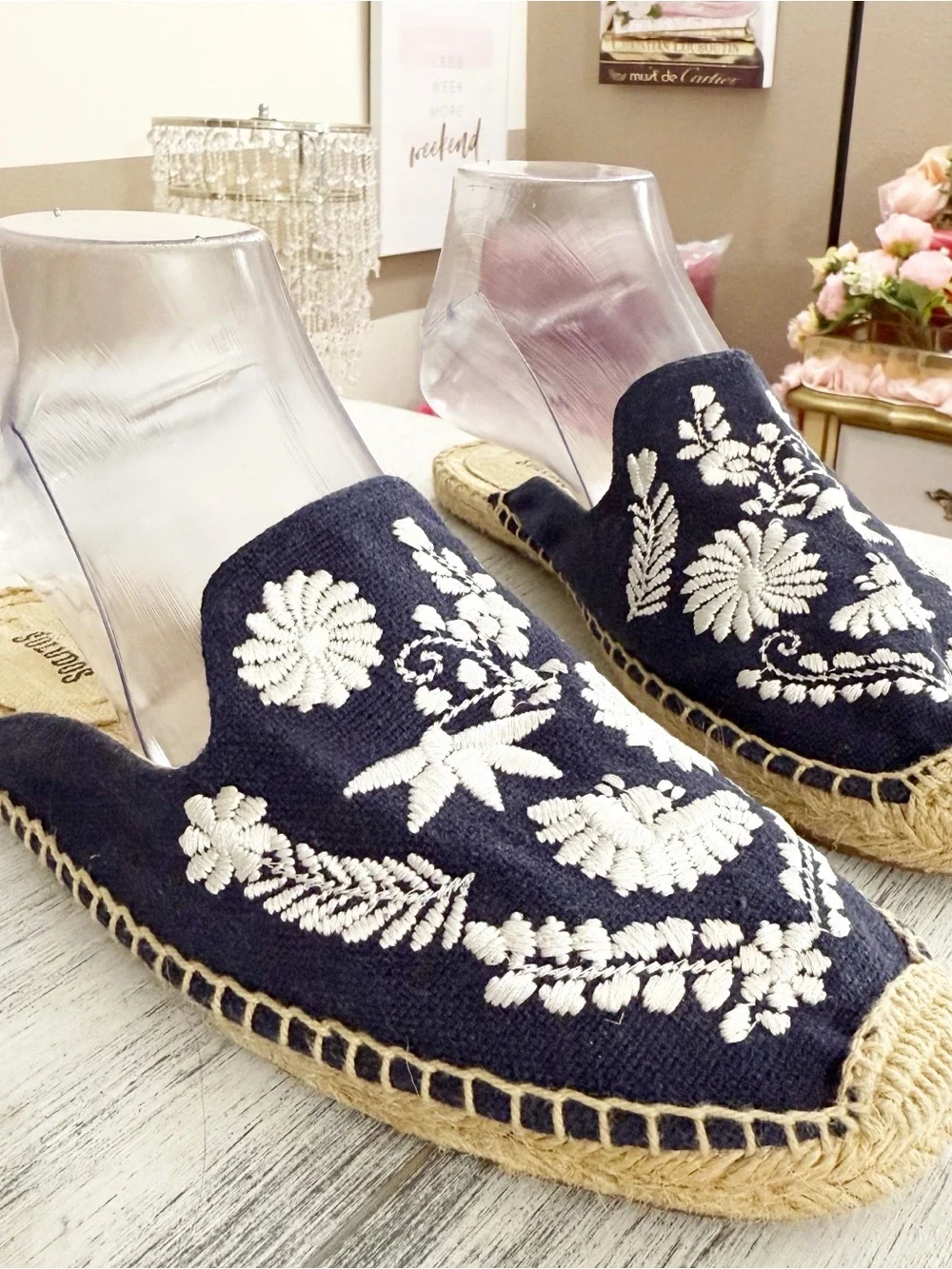 Soludos Navy Embroidered Slip-On Espadrilles size 8
